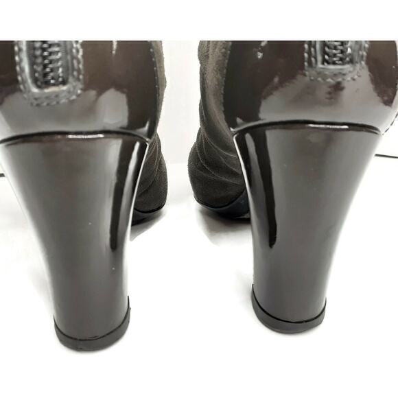 AQUATALIA Boots Heels Size‎ 6.5 Suede Pleated Patent Ankle Booties Gray - Picture 5 of 13
